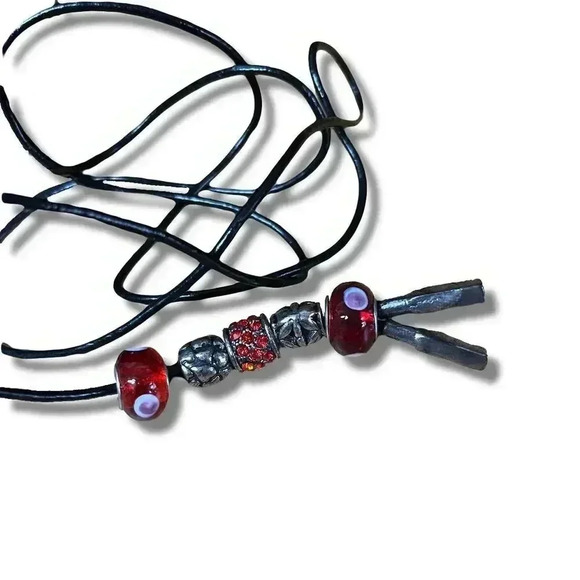 🌟 La Carita red gem Bolo Tie NEW IN box 🌟 - Picture 4 of 4